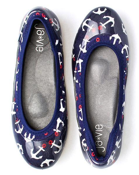 Anchors Away Jelly Flats: Your Summer Escape! Fun, Comfy, and Ready to Sail Away!